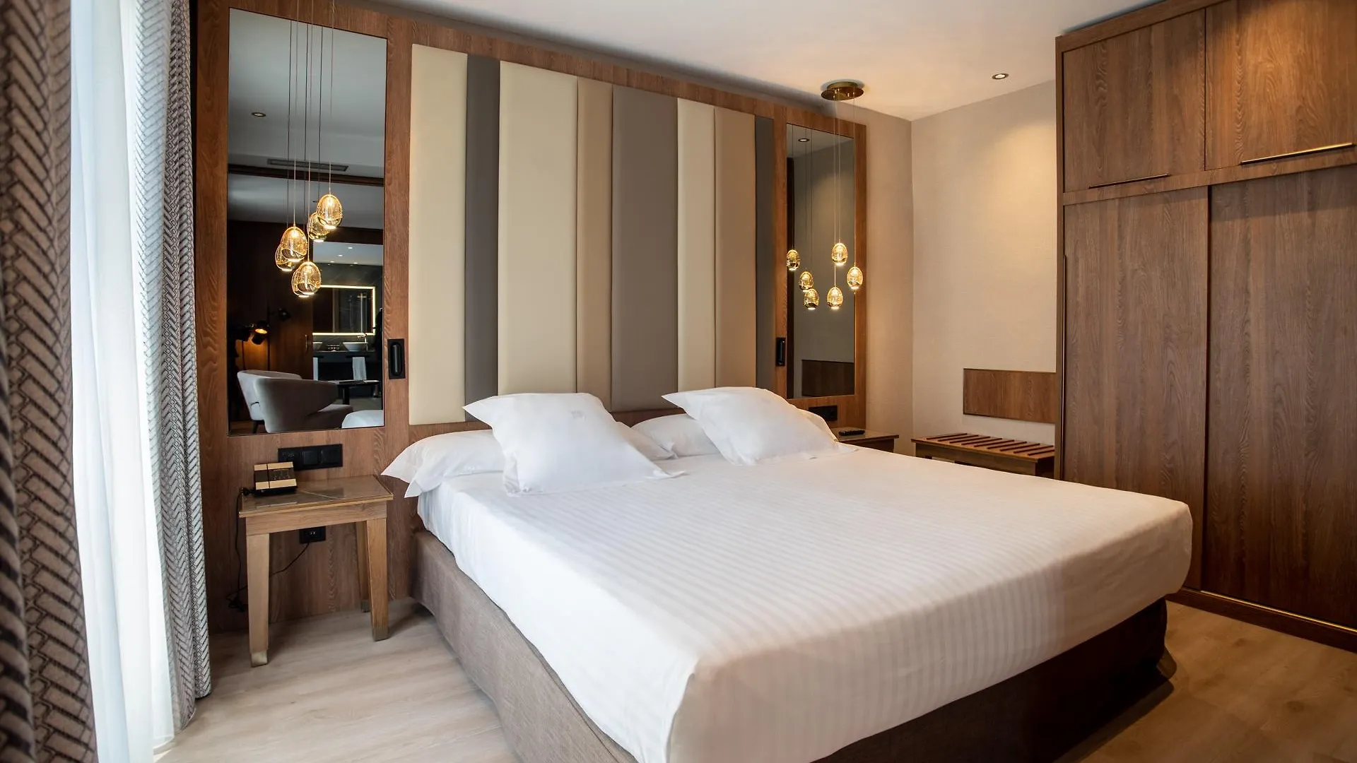 Hotel Granada Center 4*,  Spagna