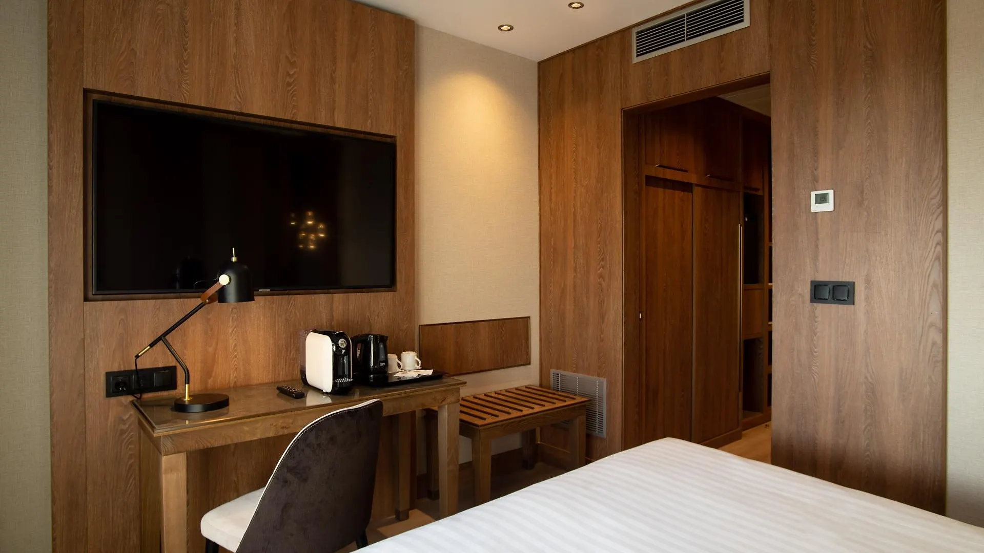 Hotel Granada Center