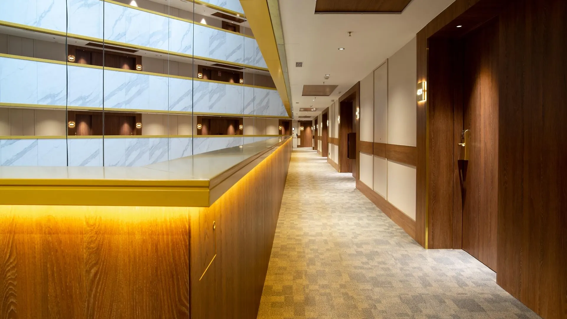 Hotel Granada Center