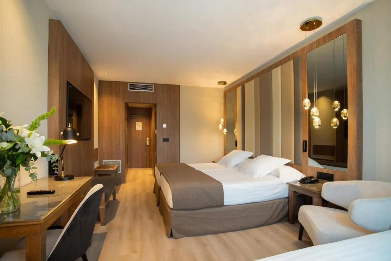 ****  Hotel Granada Center Spain