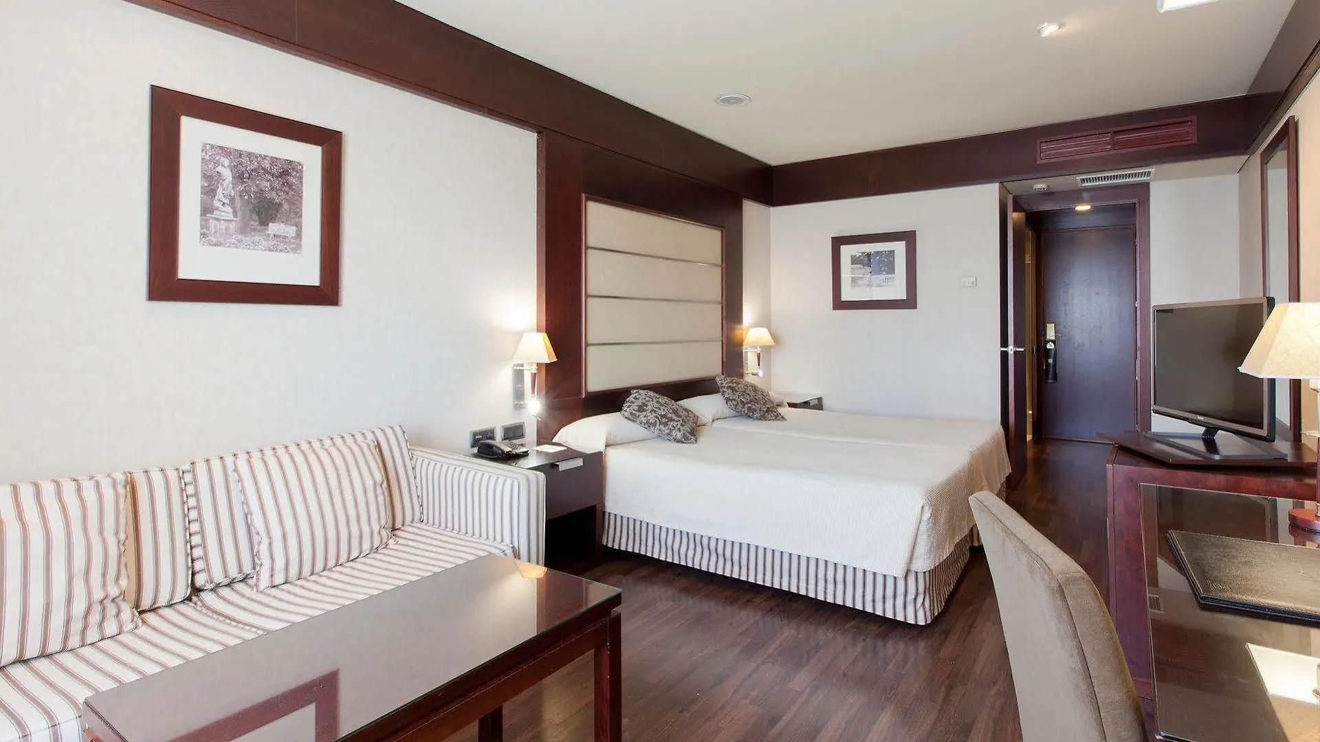 Hotel Granada Center